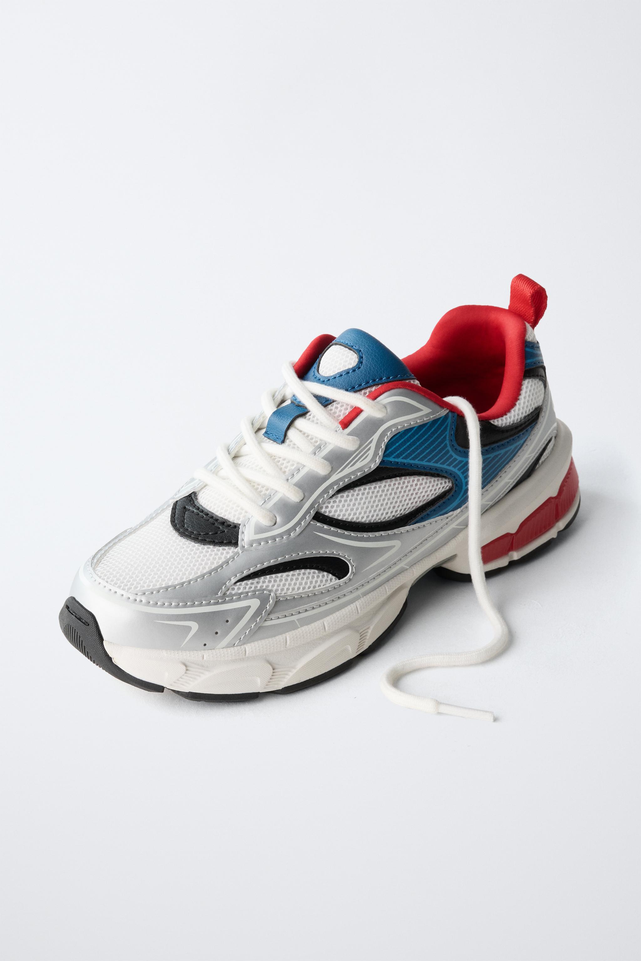 SPORTY MESH SNEAKERS